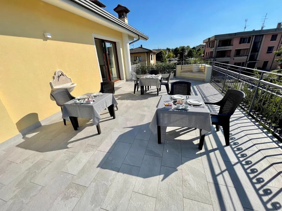 Villa Elena Desenzano del Garda Nocleg ze śniadaniem