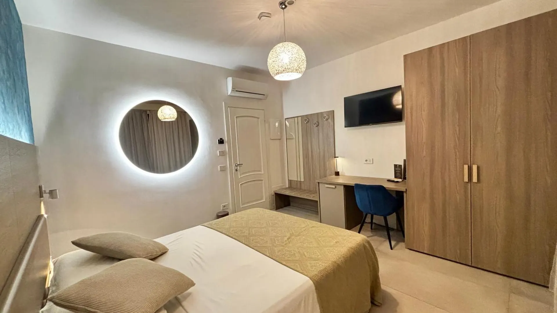 Nocleg ze śniadaniem Villa Elena Desenzano del Garda Włochy